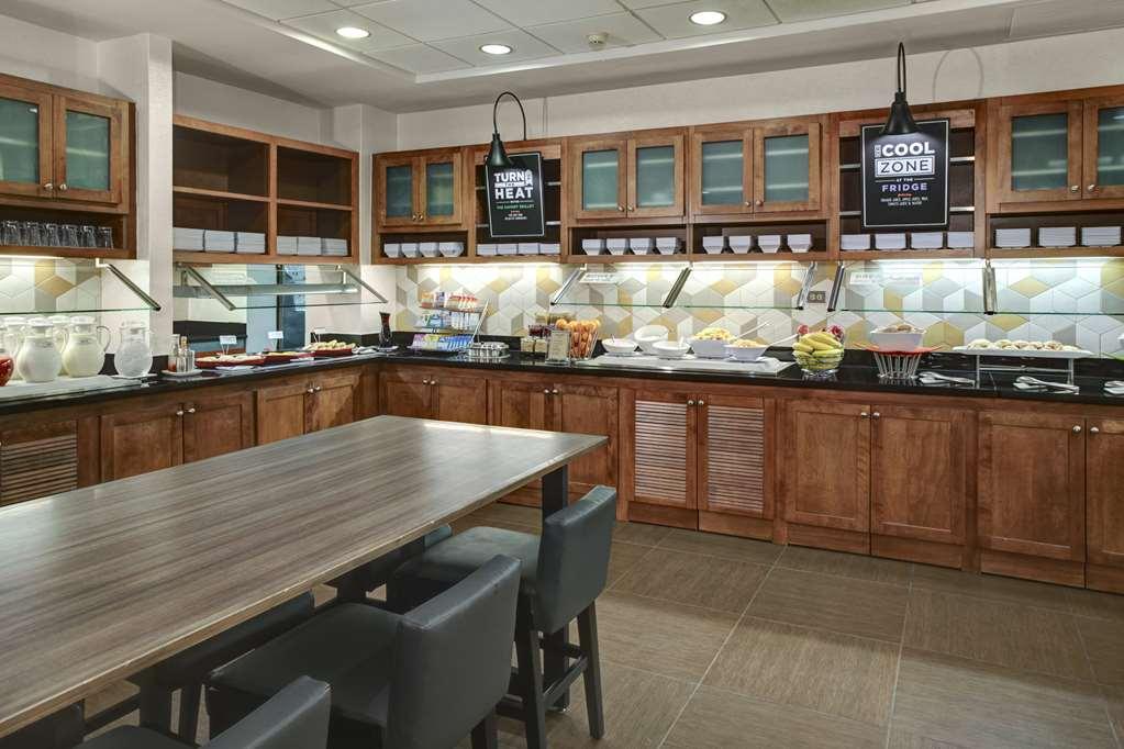 Hyatt Place Mystic Restoran foto