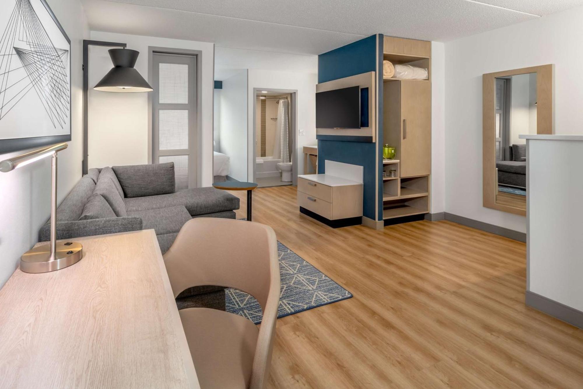 Hyatt Place Mystic Bagian luar foto