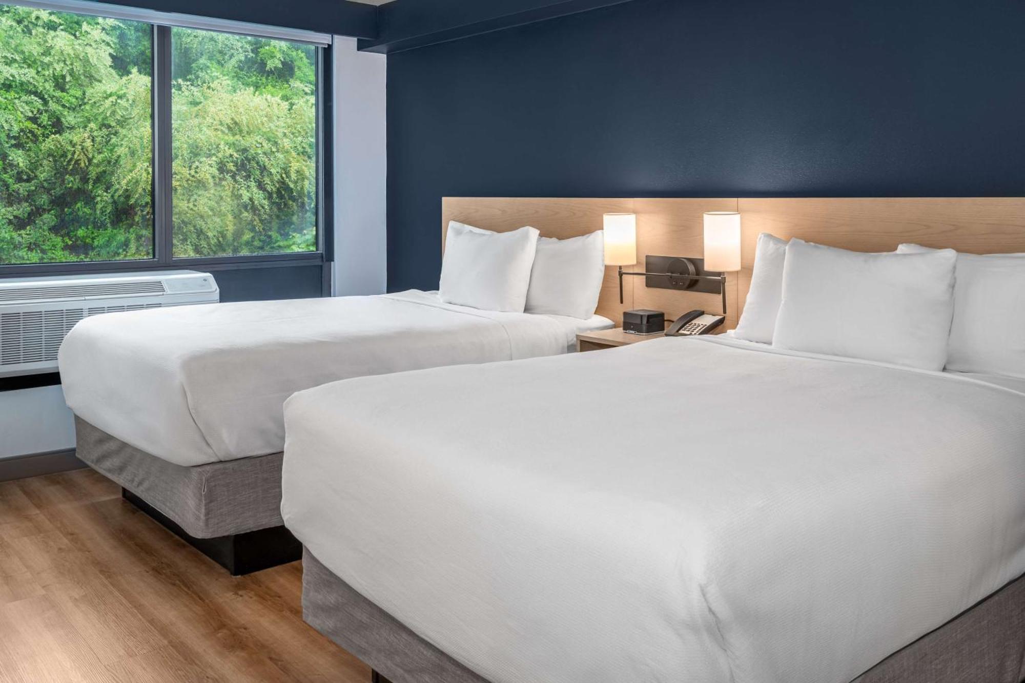 Hyatt Place Mystic Bagian luar foto