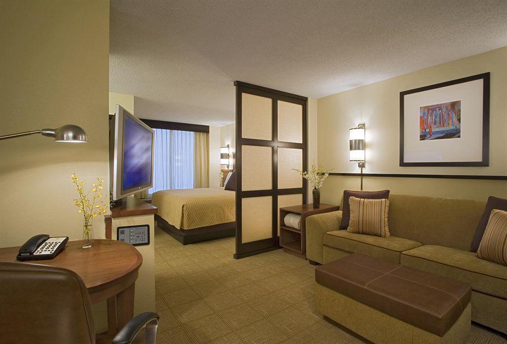 Hyatt Place Mystic Ruang foto